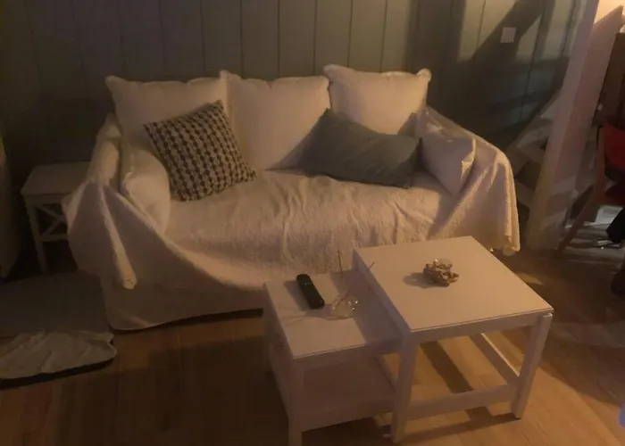 Clade: Chaleureuse Et Agreable Maison De Vakantiehuis *